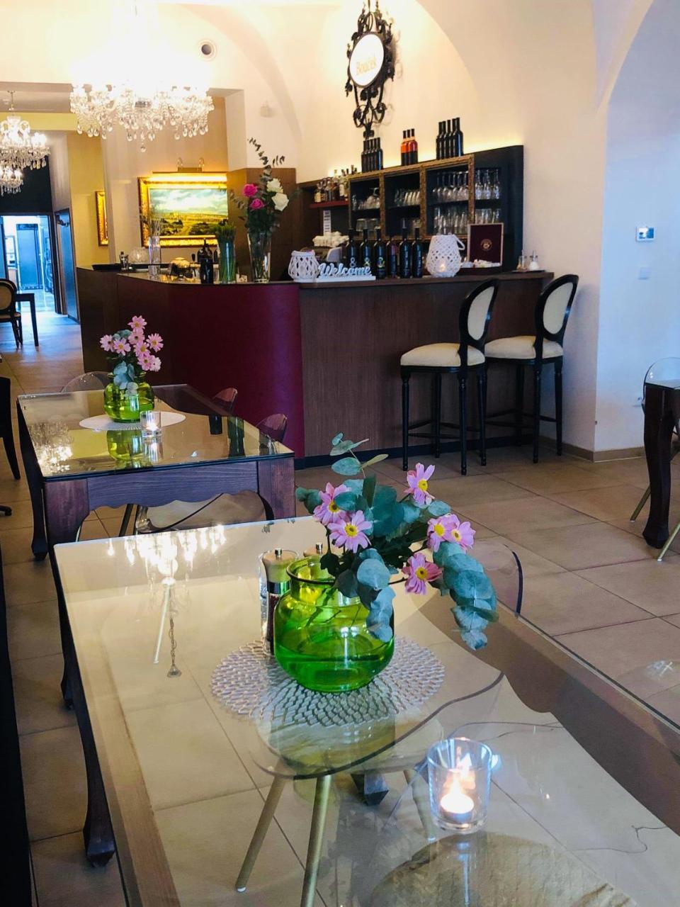 Hotel Boucek กรอมเมียร์ริช ภายนอก รูปภาพ